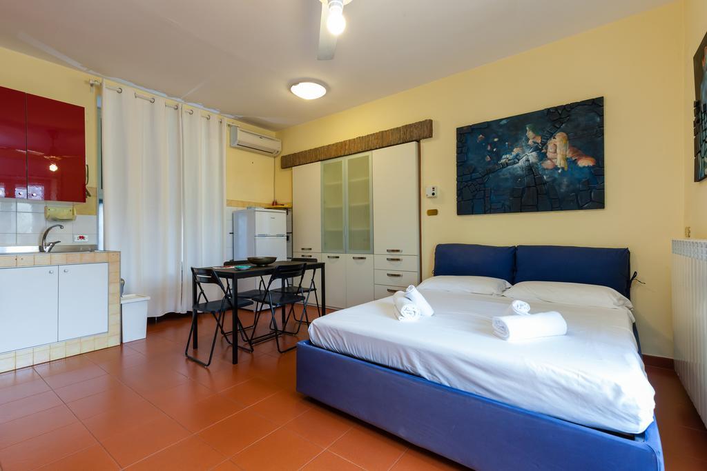 Appartement Amedeo Savoia - Bh 49 à Naples Extérieur photo